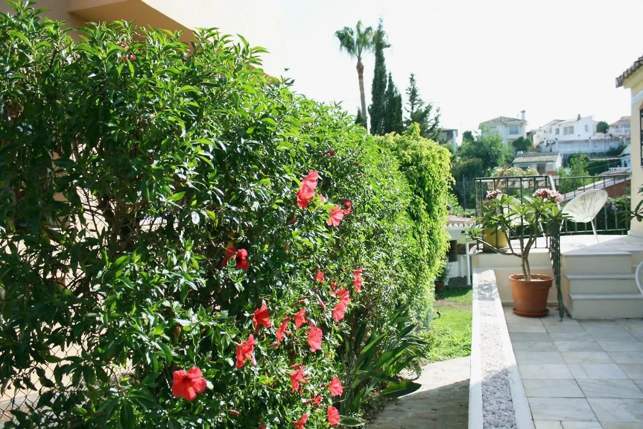 הוילה מארבלה The Garden & Pool House-Banus בית נופש